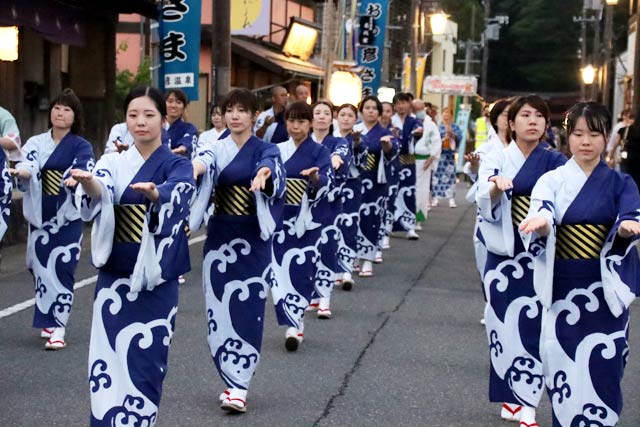 民謡流し
