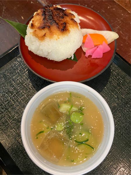 冷やし汁とおにぎり