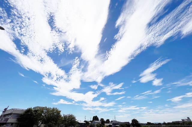 1日正午ごろ燕市・燕橋から