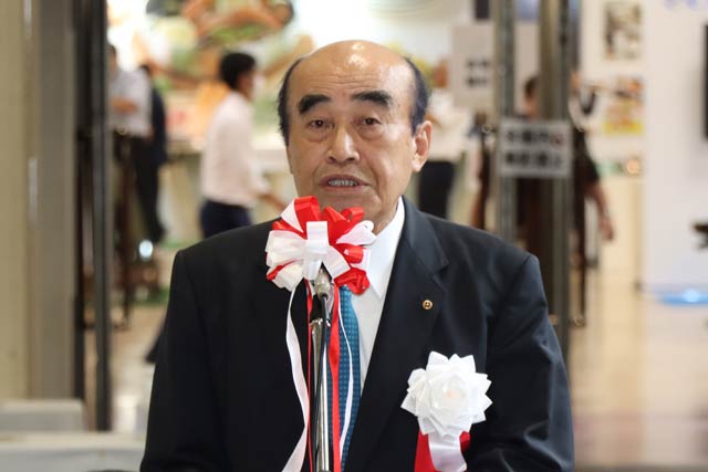 実行委員長の田野燕商工会議所会頭