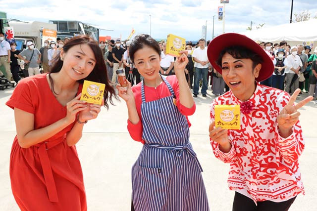 見附3人娘の左から今井美穂さん、一条もんこさん、さとちんさん