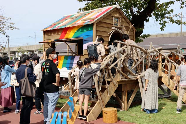 完成披露されたツリーハウス