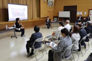 11日に嵐南公民館で開かれた巡回型「市長とのふれあいトーク」