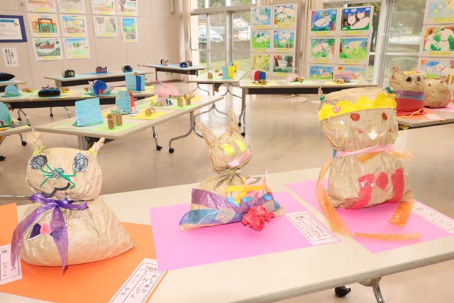 銀杏祭作品展の会場