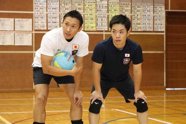 服部勝太選手(左)と高松翔太選手
