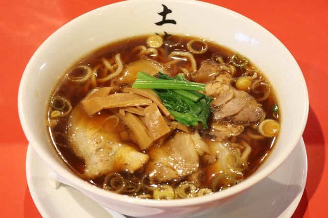 「らーめんの土佐屋」の定番「生姜醤油」