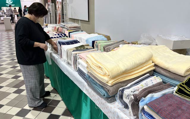 今治地場産センターによる産地交流販売