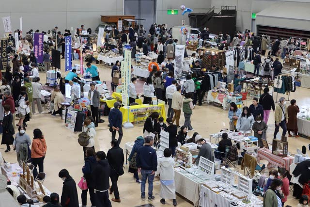 お降りの「燕三条ビッグフェス」の会場