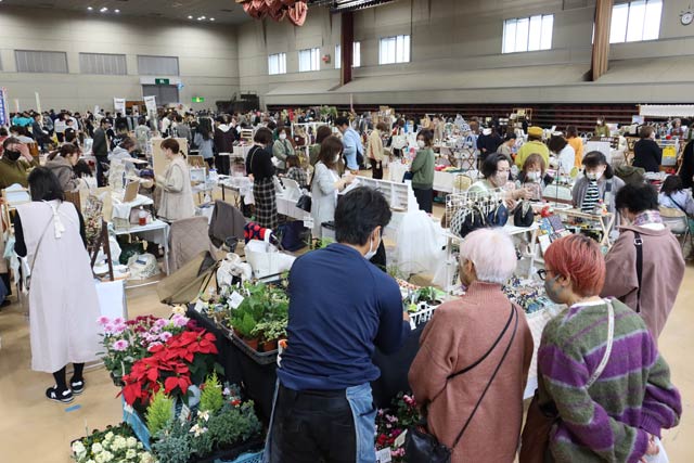 お降りの「燕三条ビッグフェス」の会場