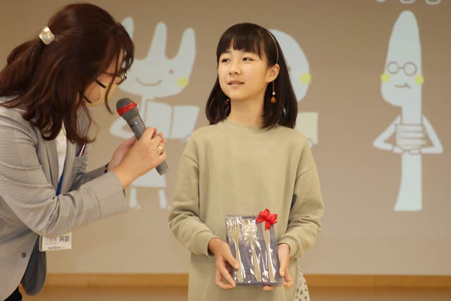 感想を話す山口さん