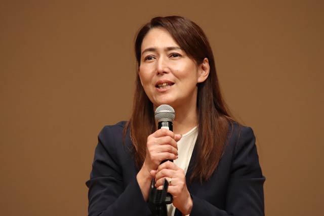 小林参院議員夫人