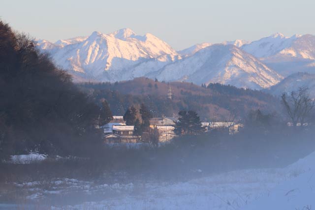 14日午後4時ごろ三条市高屋敷