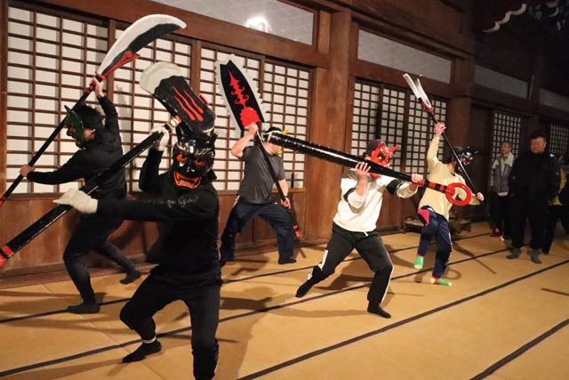 18日の鬼踊りの練習のようす