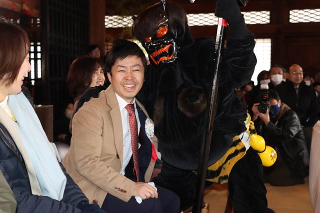 滝沢三条市長をおどす鬼