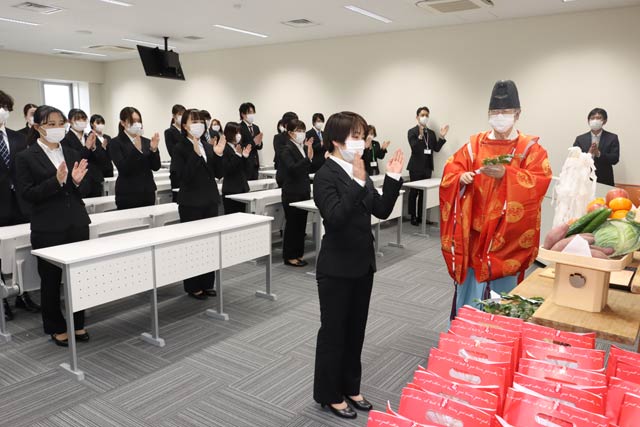 三条看護・医療・歯科衛生専門学校で看護学科と歯科衛生士学科の合格祈願祭
