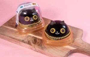 「ねこの日」でヤマトとファミマが初コラボの「クロネコのチョコケーキ」