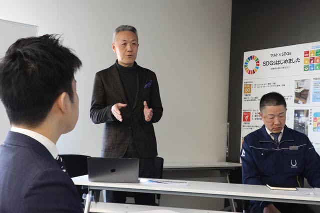 記者会見