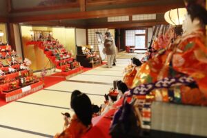 「たがみひな巡り」で田上町内9カ所をめぐってひな人形ざんまい