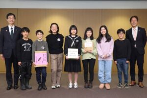 燕市の燕南小、吉田小、燕中が能登半島地震の義援金を募金