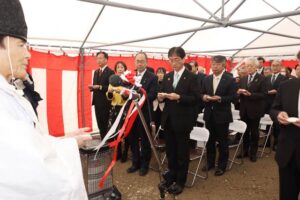 来年3月オープン目指し燕市・屋内こども遊戯施設の安全祈願祭