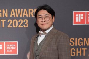 昨年、ドイツ・ベルリンで開かれた「if デザインアワード」授賞式に同行したときの齋藤さん