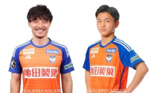 島田選手(左)と石山選手