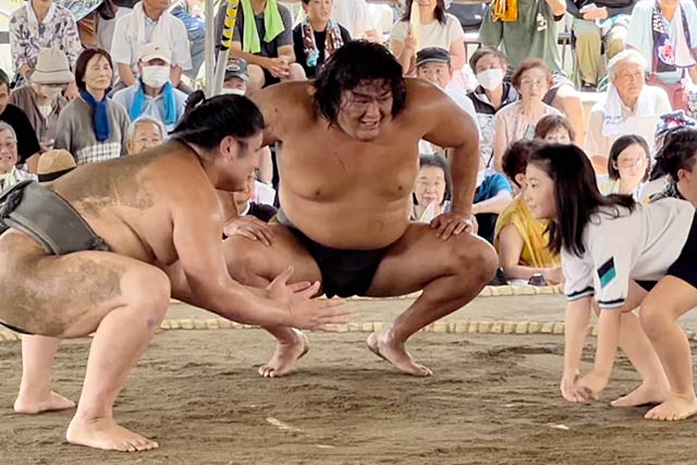 2023年8月の照ノ冨士の奉納土俵入りで尊富士