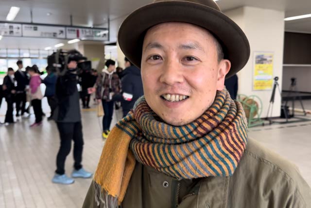 綱引きのアイデアで第4回Eki LabものづくりAWARD2023-2024のドッツアンドラインズ賞を受賞した西村さん