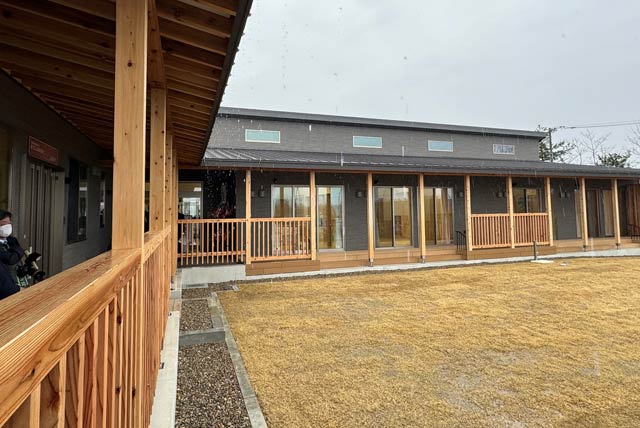 木材のあたたかみあふれる建物