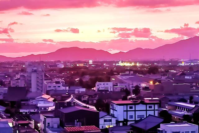 パルムマンションからの夕焼けはアニメのような美しさだった（読者提供写真）