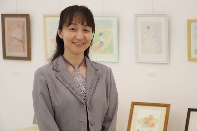 「hanacoten vol,13」を開いている渡辺花子さん
