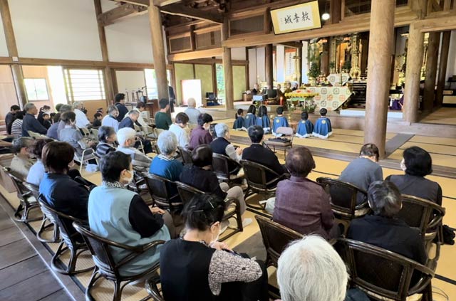 弥彦村仏教会の「はなまつり」