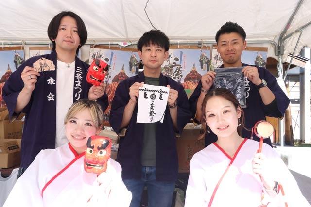 三条祭り若衆会のテント