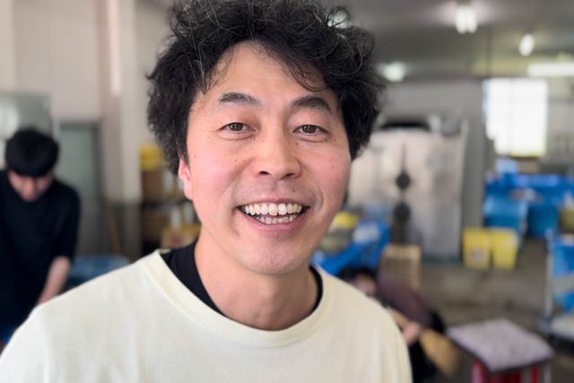 「道の駅たがみ」の馬場駅長