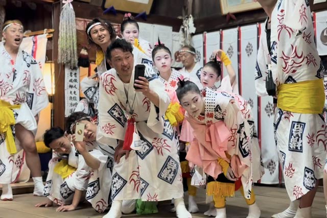 戸隠神社春季例大祭の舞い込みと還御祭