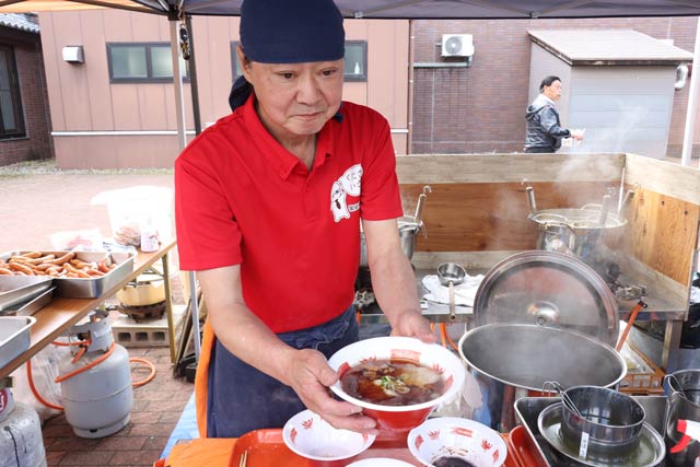 国定氏が修業した侍ラーメンの大将