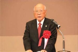 戦後に創業し躍進する燕の経済界をまとめ社会貢献に尽力した青柳芳郎さん