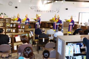 弥彦村図書館「らいわ弥彦」オープン1周年ウイークがスタート この1年の来館者数は目標の2.5倍の約6万2000人