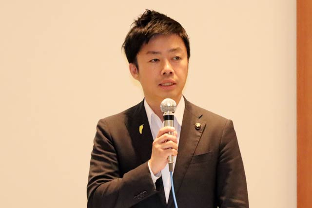 三条夏まつり協賛会名誉会長の滝沢三条市長