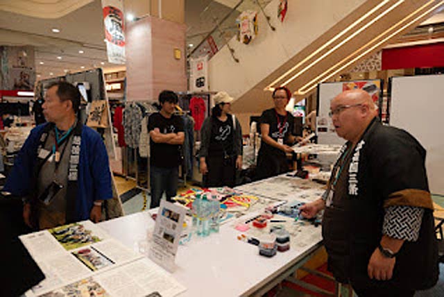 環球購物中心新北中和店での絵付ワークショップ