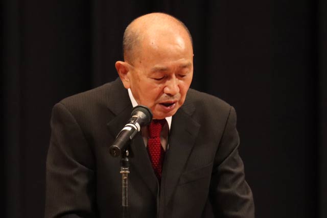主催者代表あいさつで三条市青少年育成市民会議の韮澤会長