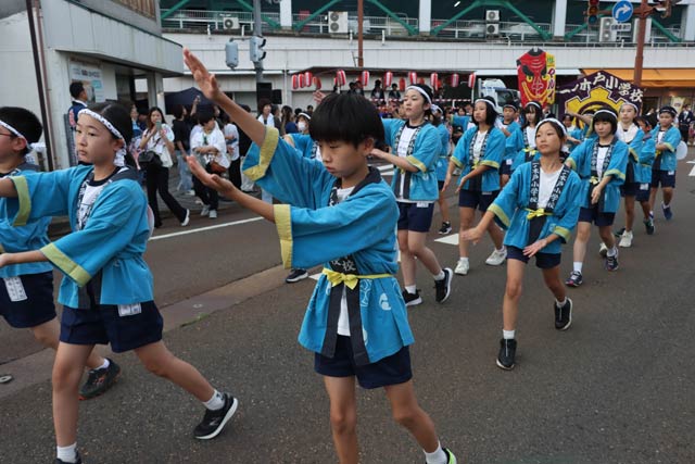凧ばやし踊り’