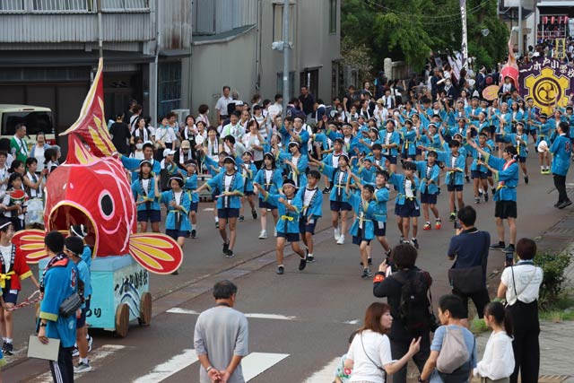 凧ばやし踊り’