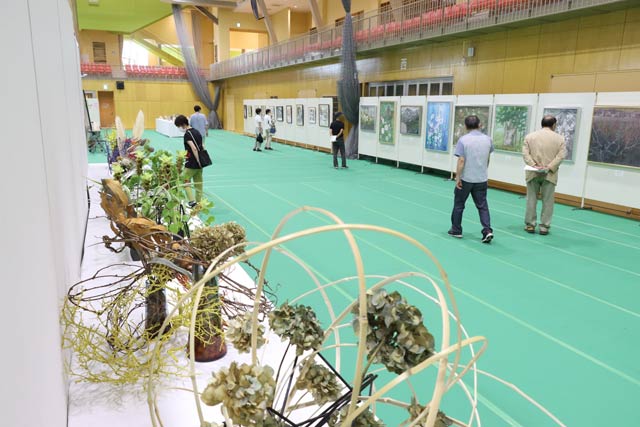 三条市文化団体協会三条支部の文化祭「会員と市民の集い」