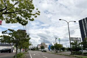 30日午後3時ごろの燕三条駅付近