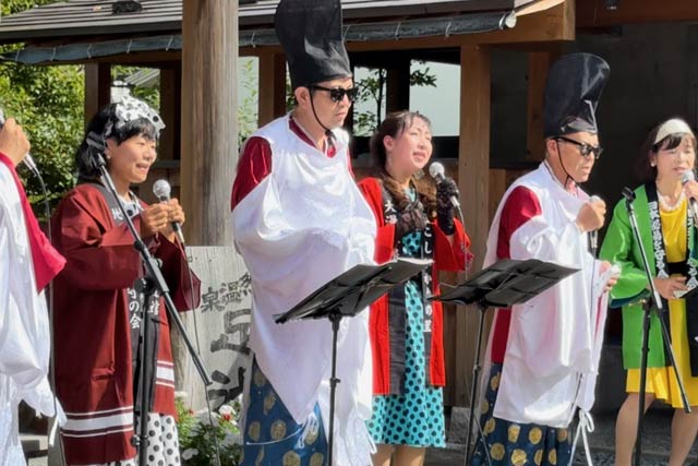 「がぁがぁがぁるず」と「ザ・サブローズ」による昭和歌謡祭