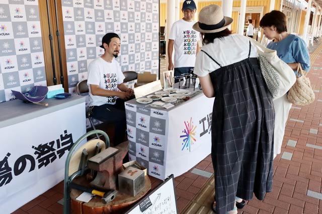 15,、16日と道の駅たがみで行われた「燕三条 工場の祭典」の道の駅キャラバン