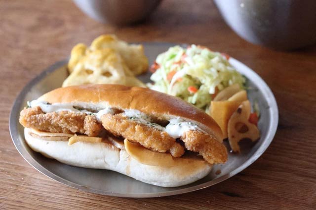 「揚げたて！カツサンド」をはじめ教室で作る料理