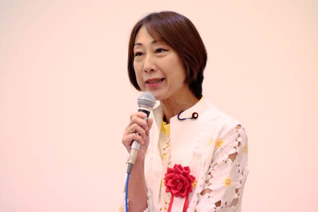 8月23日の滝沢亮市政報告会に出席した菊田真紀子氏