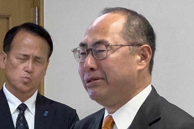 無所属でも出馬を要請してくれた関係者を思い出して涙する細田氏